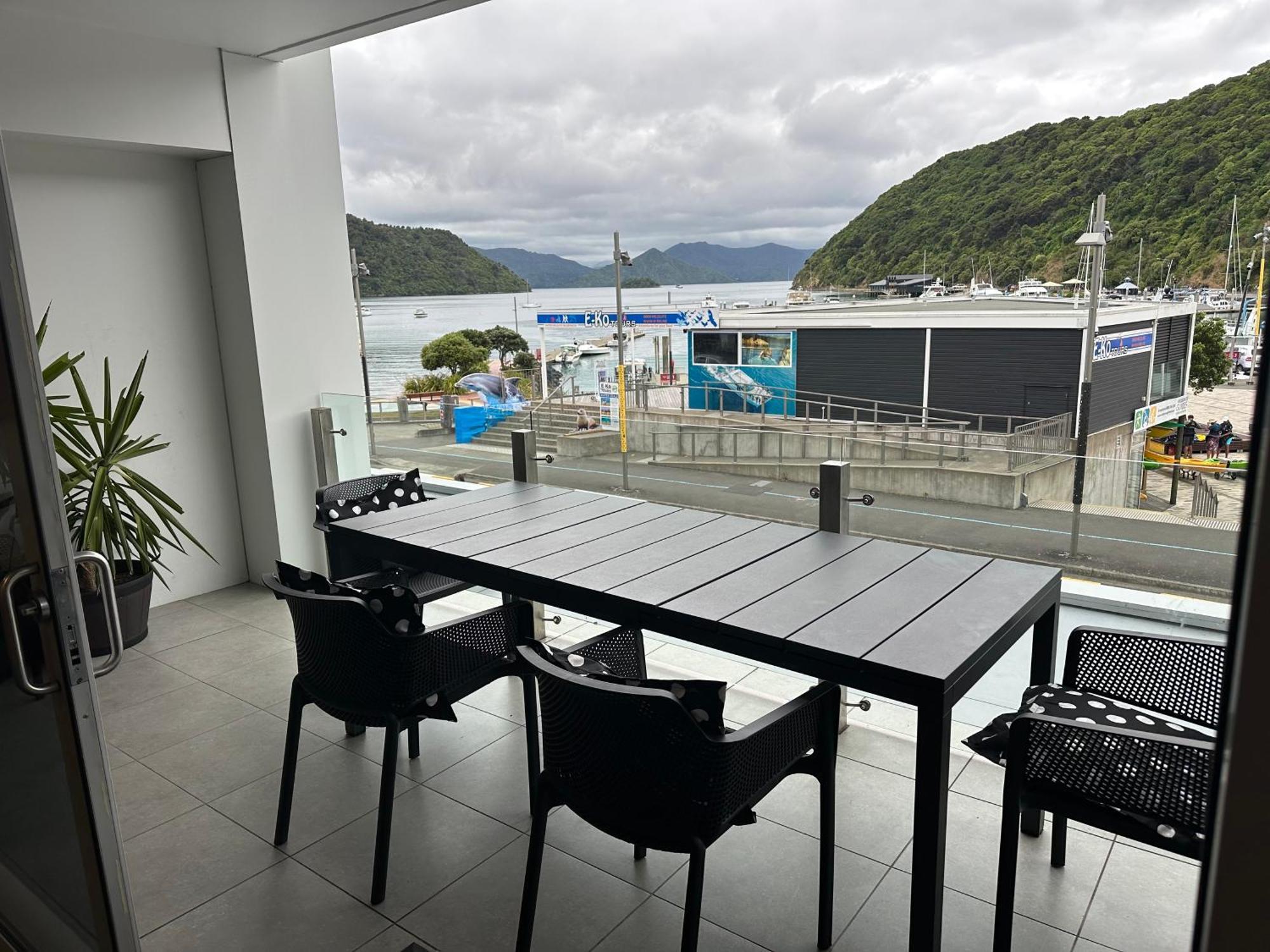 Picton Waterfront Apartments Екстериор снимка